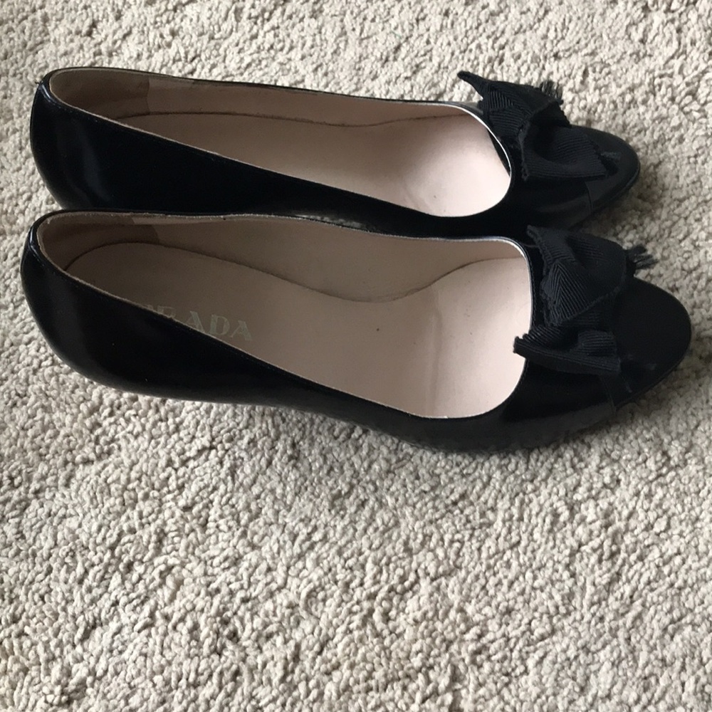 Prada Black Patent Leather Bow Peep Toe Kitten Heels 38.5 - Picture 5 of 8